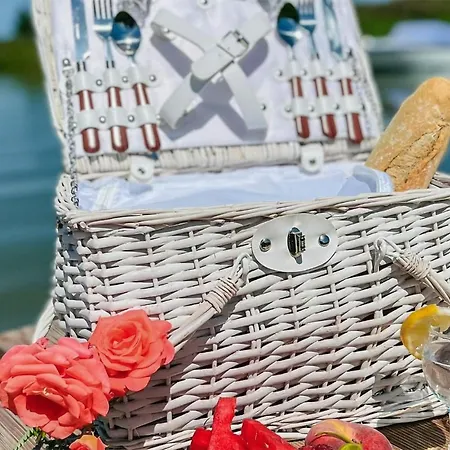 Amazing In Grzybowo With Kitchen Casa vacanze